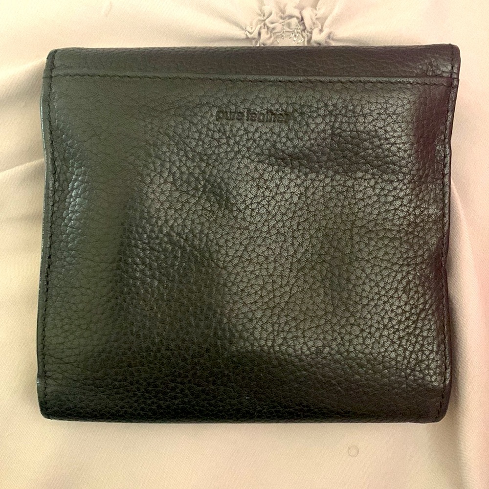 Wallet - Picture 3 of 4